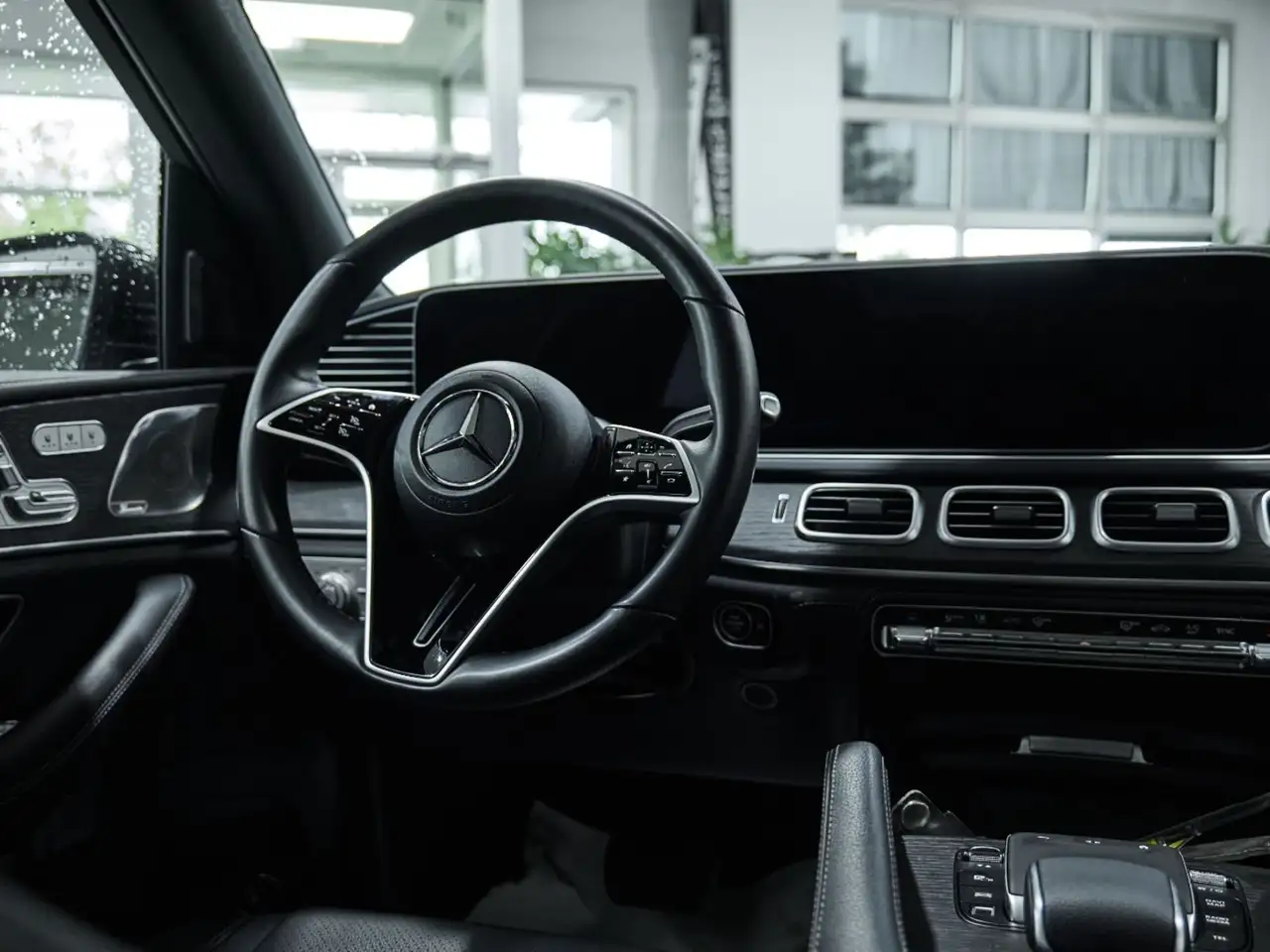 Mercedes-Benz GLE снимка Mercedes-Benz GLE