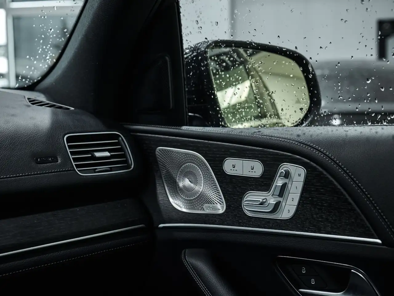Mercedes-Benz GLE снимка Mercedes-Benz GLE