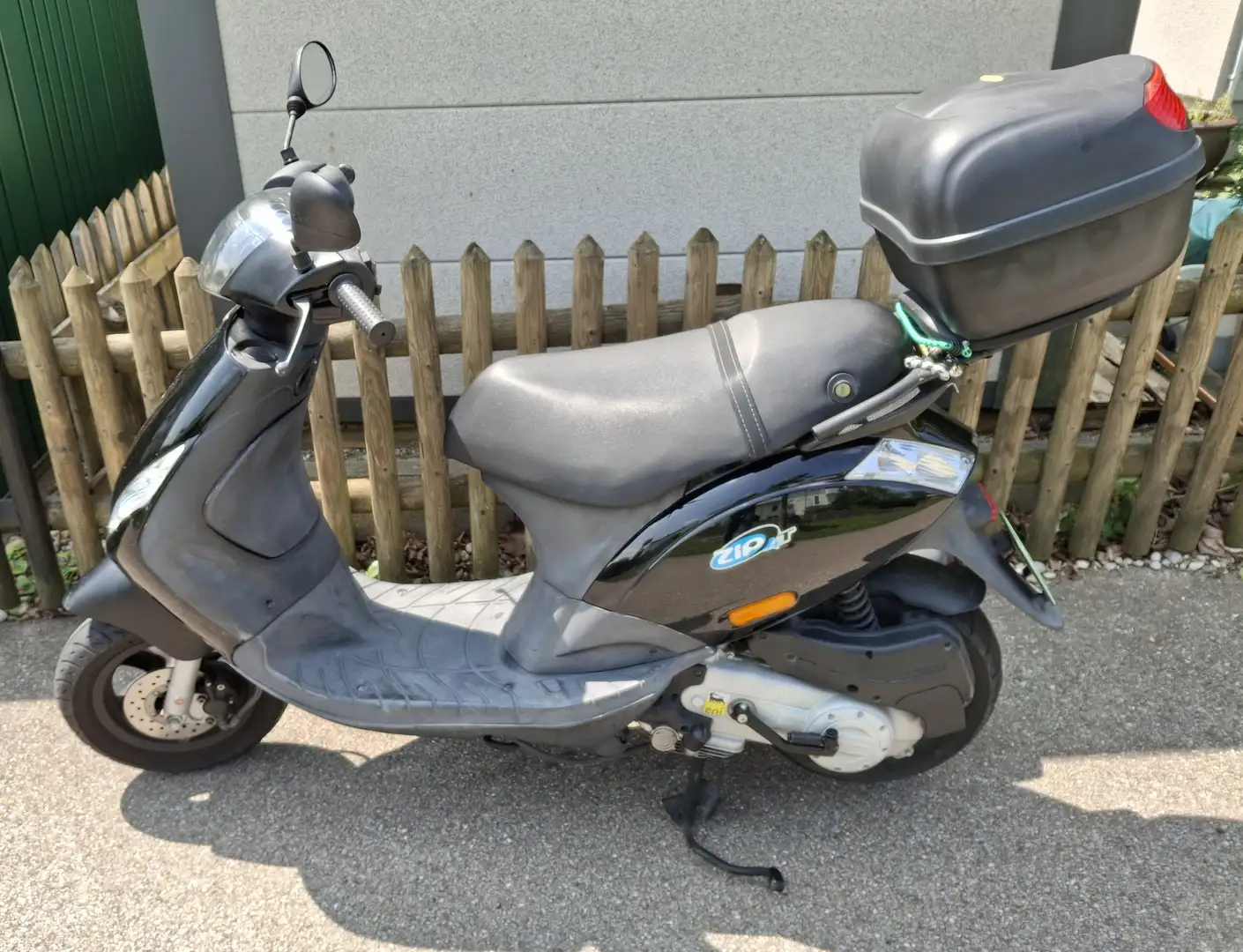 Piaggio Zip 50 4T Negru - 1
