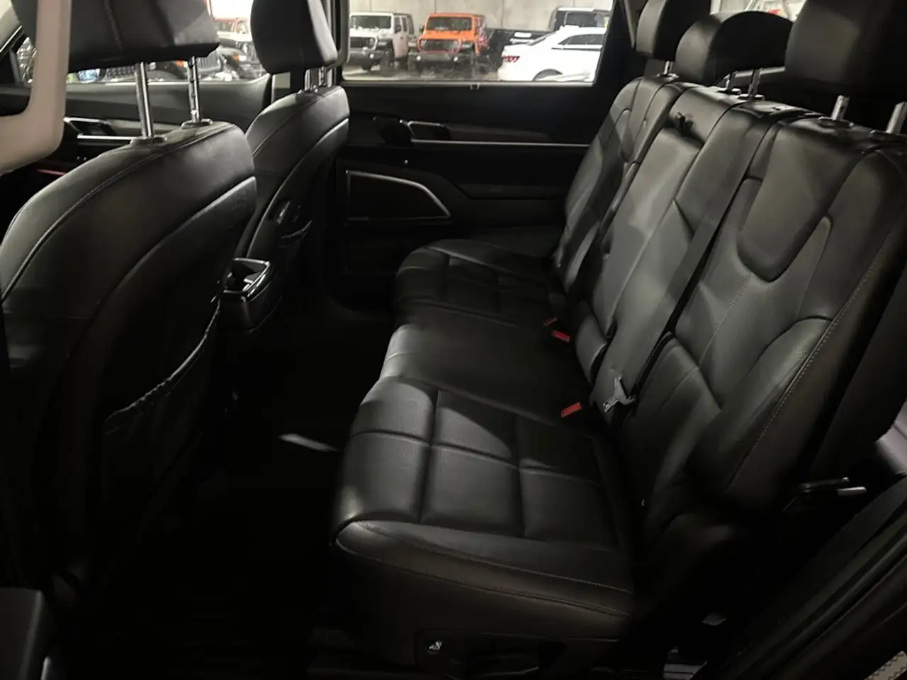 Kia Telluride снимка Kia Telluride