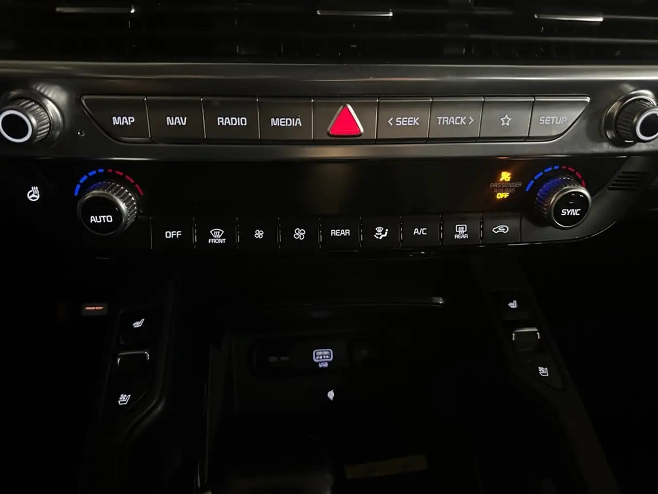 Kia Telluride снимка Kia Telluride