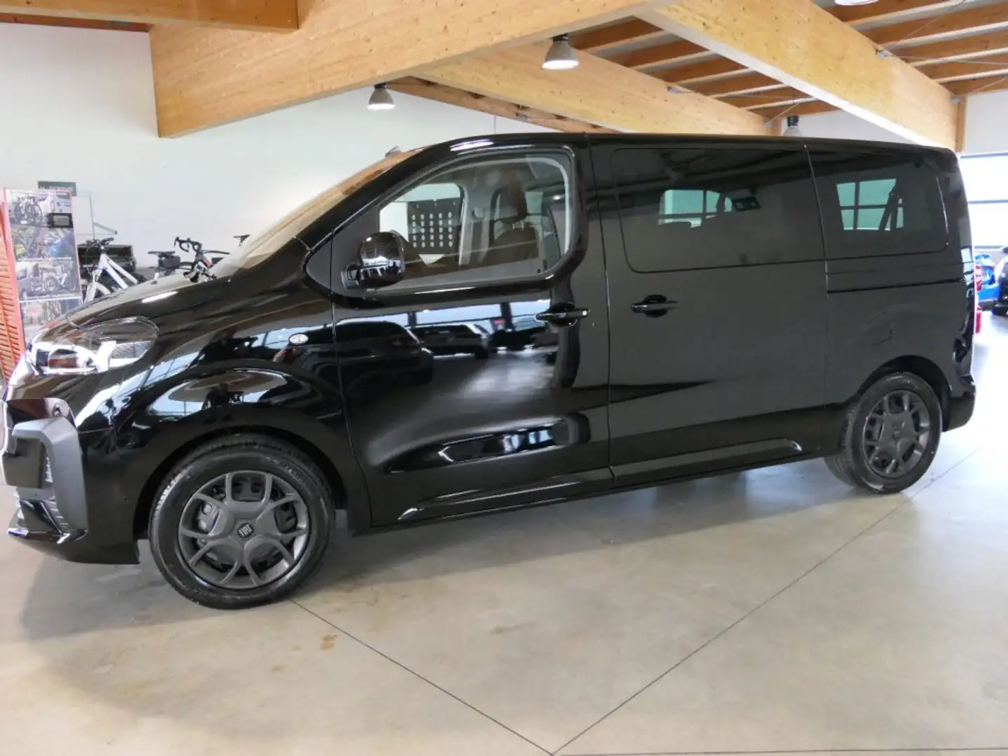 Fiat Ulysse 2.0 BlueHDi 180 CV AT8 L2 Noir - 2