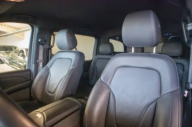 Mercedes-Benz 250 view 10