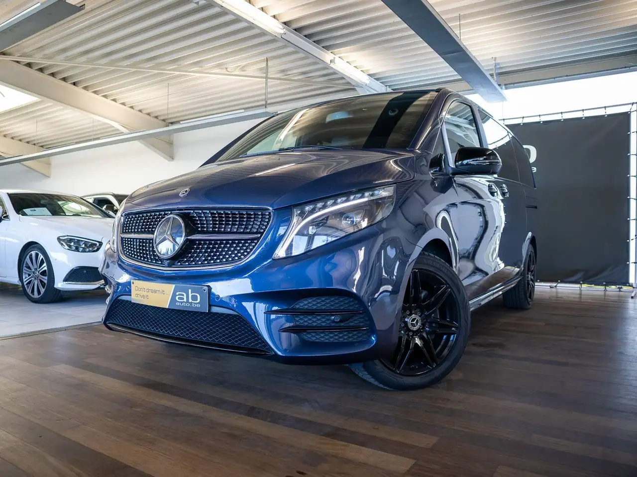 Mercedes-Benz V-Class AMG, DUBBELE CABINE, CARPLAY, LEDER, ELEK KOFFER, DAB, LED, 360 CAMERA