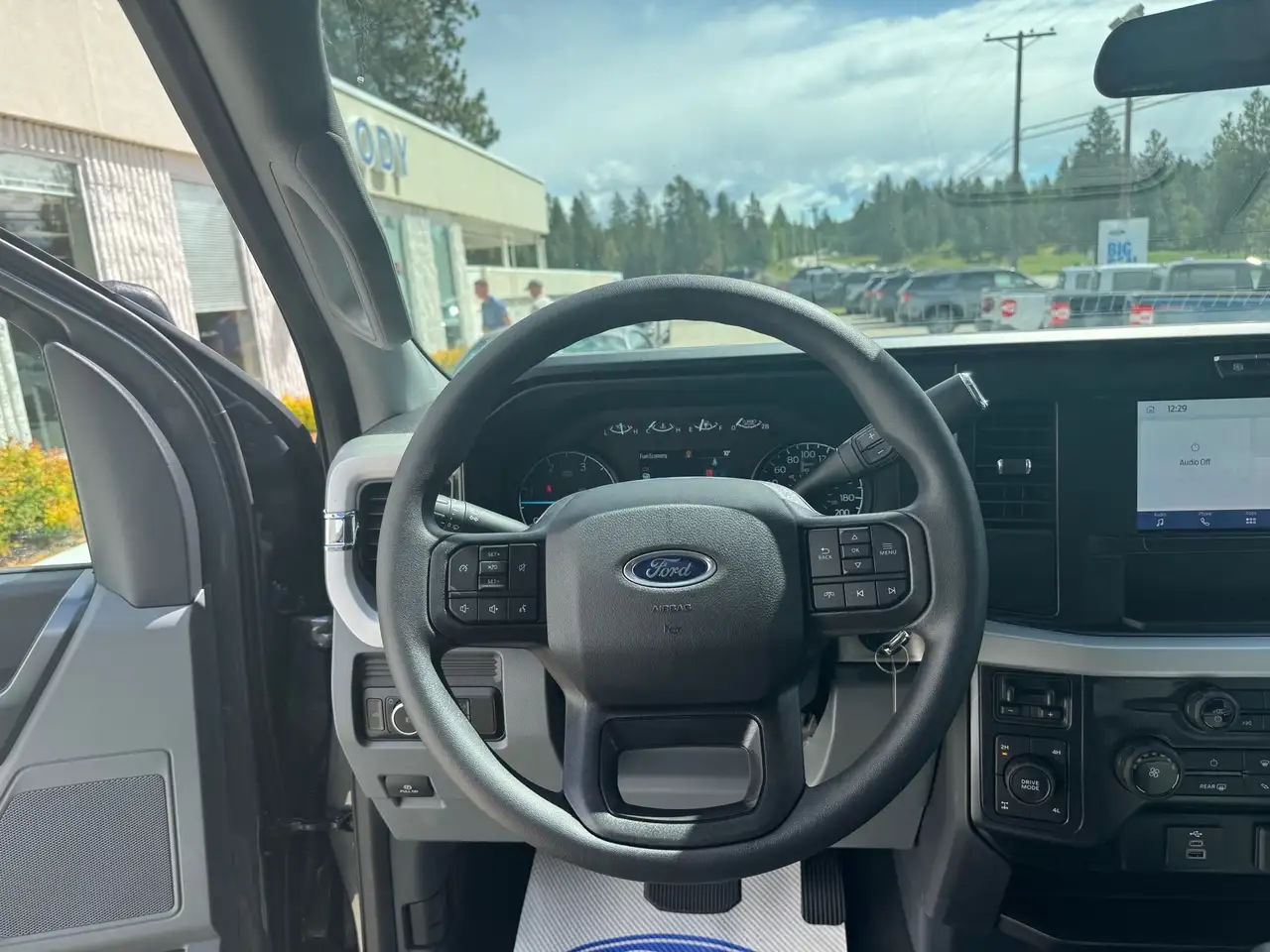 Ford F 350 photo Ford F 350