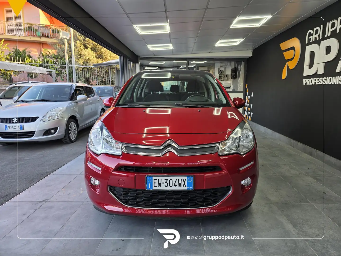 Citroen C3 1.4 hdi Exclusive 70cv FL Rouge - 2