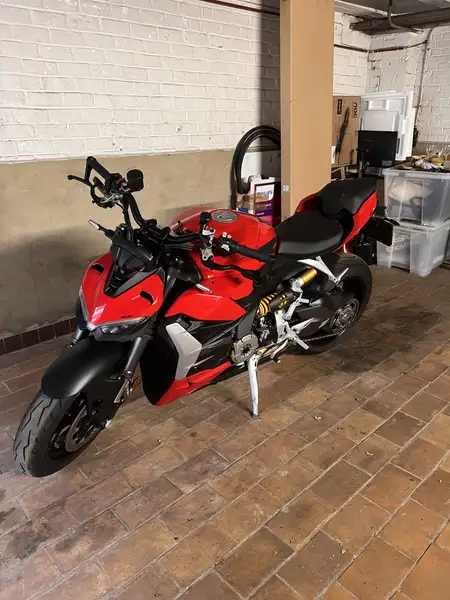 Ducati Streetfighter - foto 3