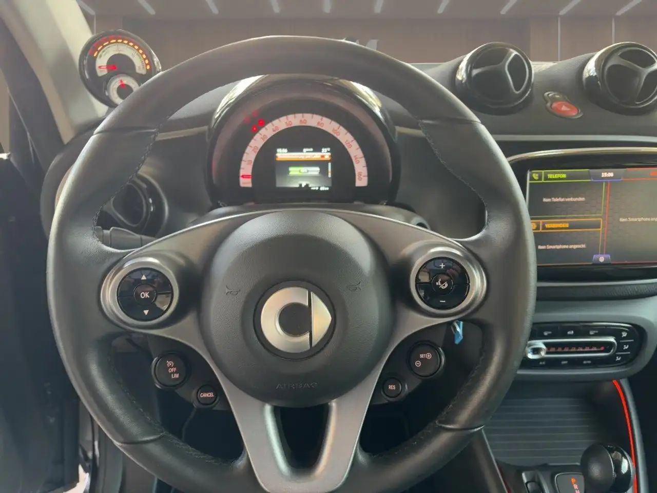 smart forTwo 2024 — фото 13