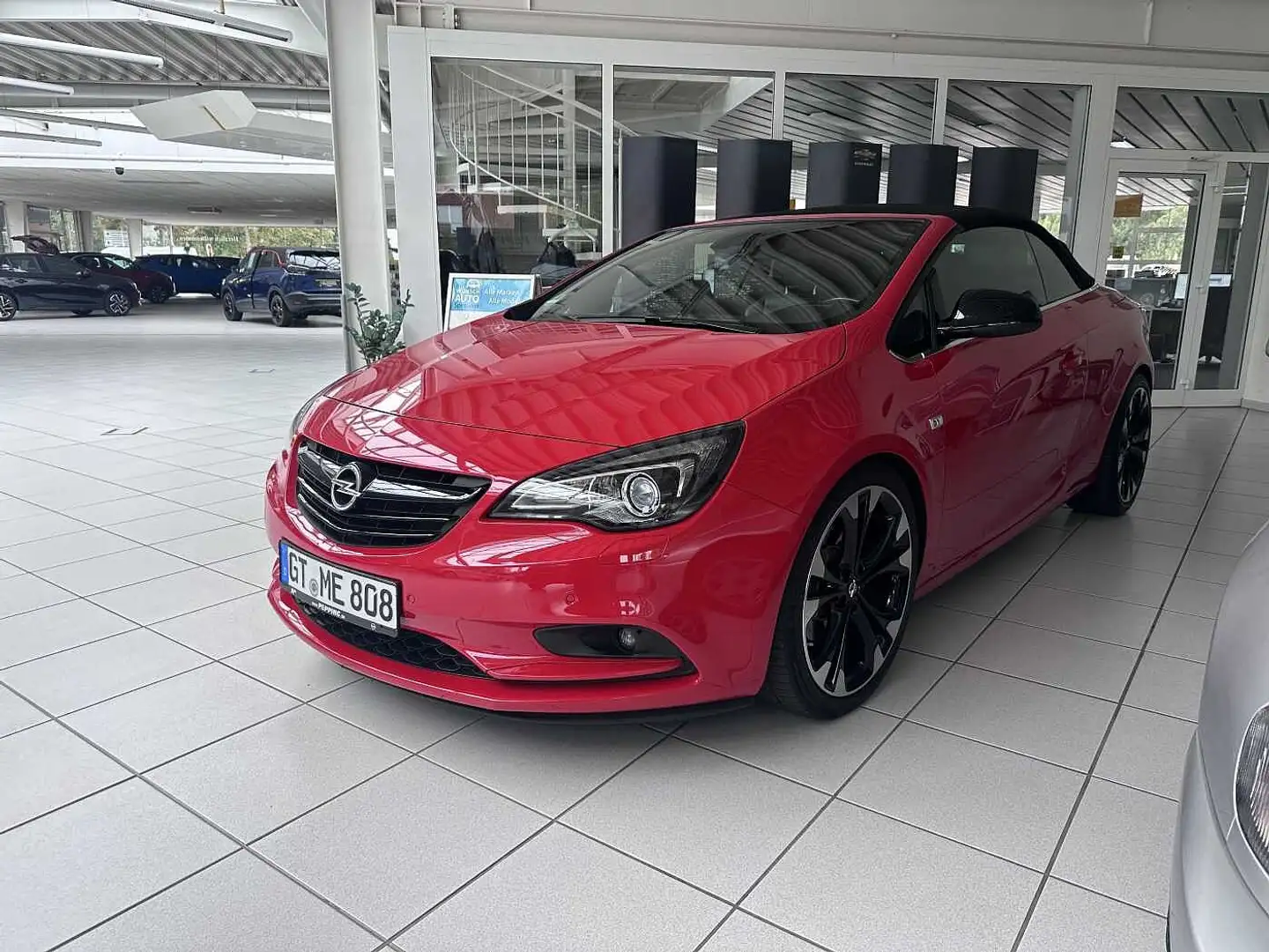 Opel Cascada Diesel 2.0 D Start/Stop Innovation Rot - 1