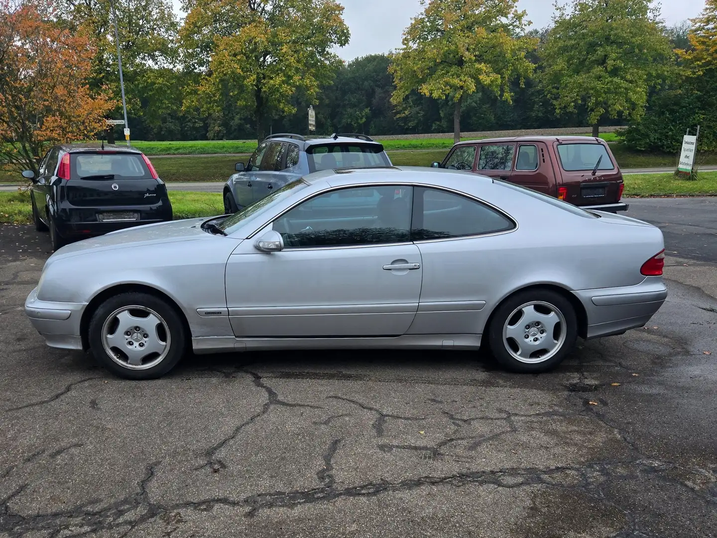 Mercedes-Benz CLK 200 CLK-Klasse Coupe Automatik Silber - 2