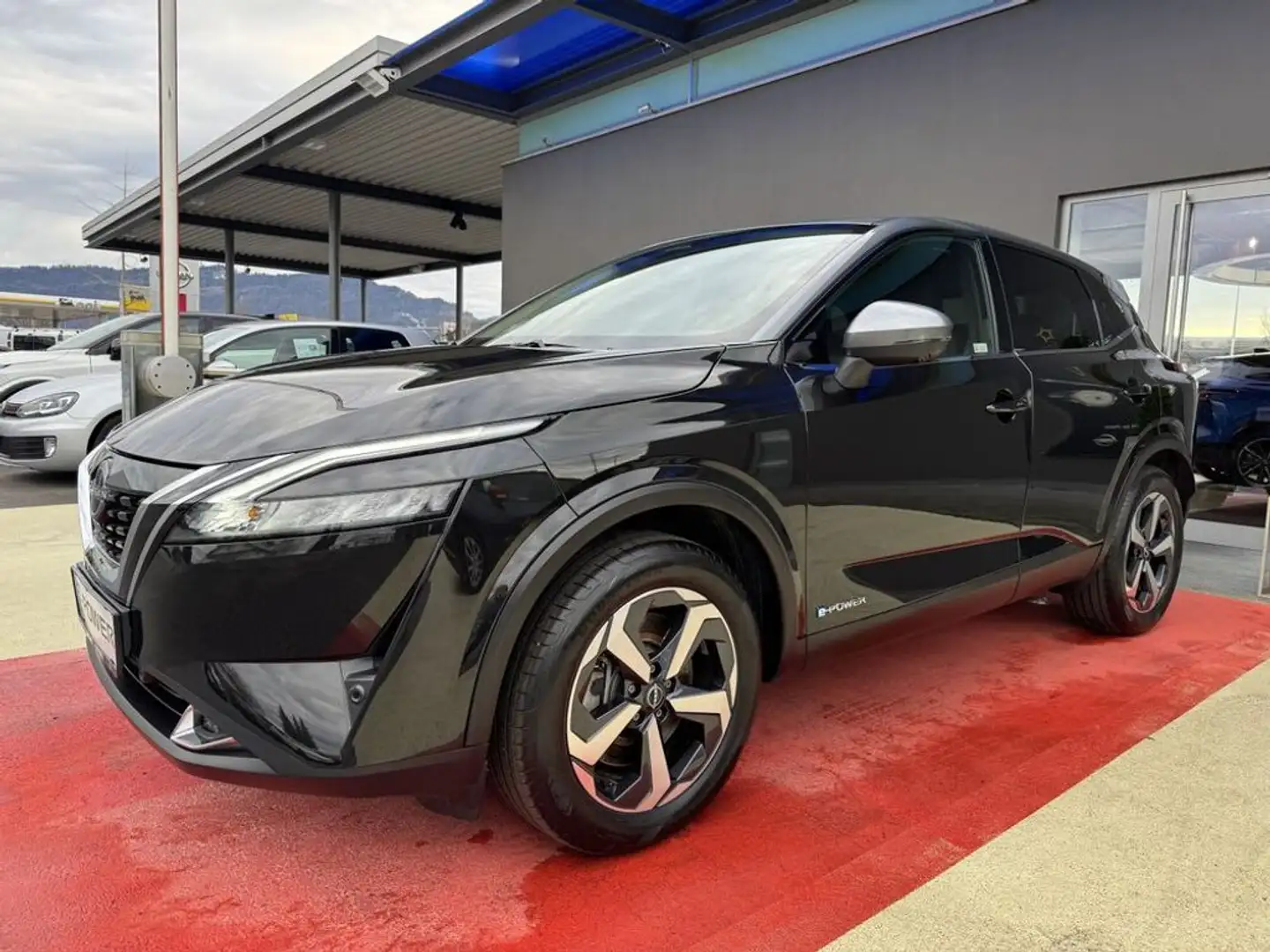 Nissan Qashqai VC-T 1,5  N-Connecta e-Power Automatik Чёрный - 1