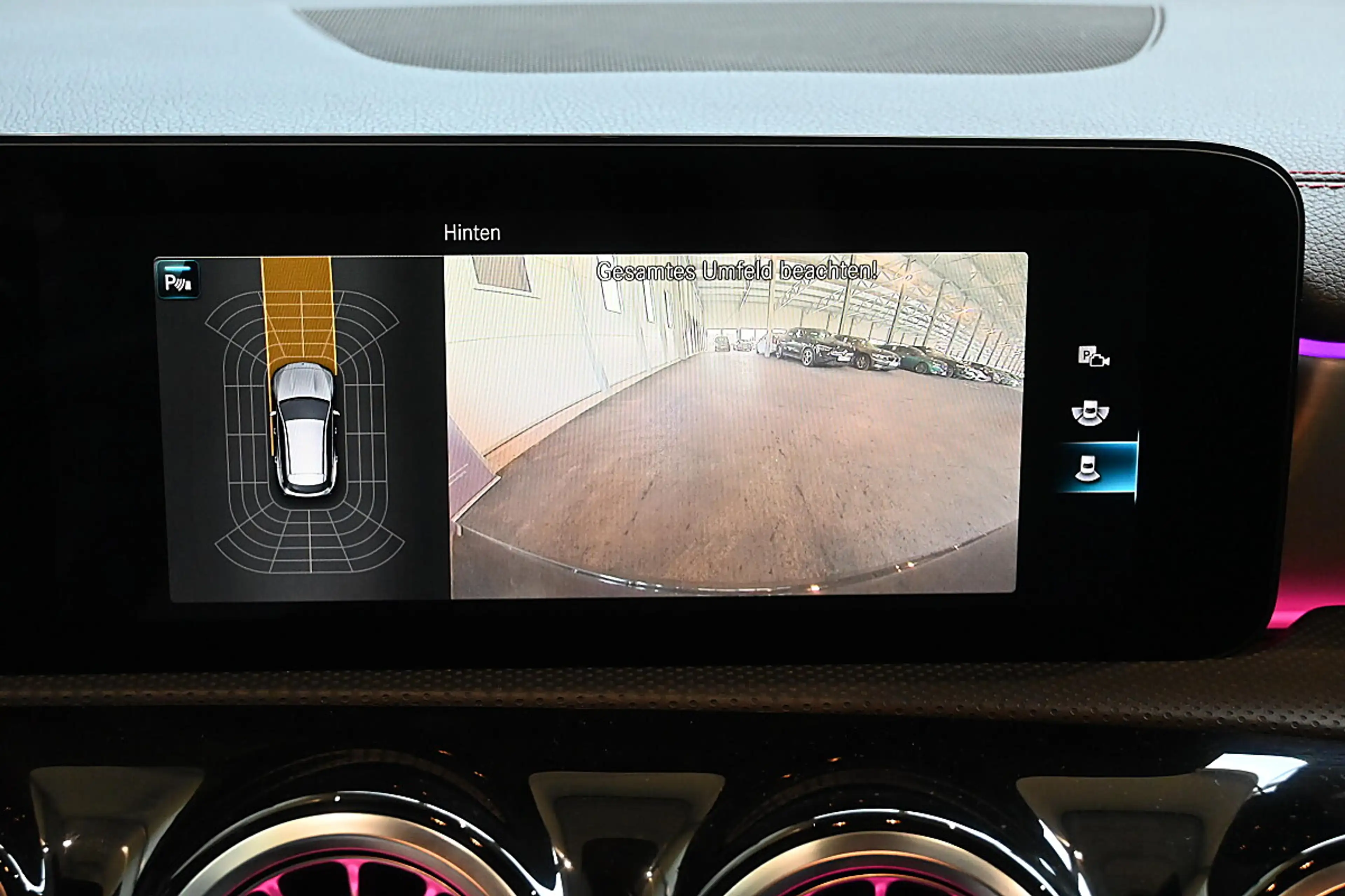 Mercedes-Benz CLA 220 d Shooting Brake Aut. AMG-Line ; Pano, LED, R-K... — photo 11