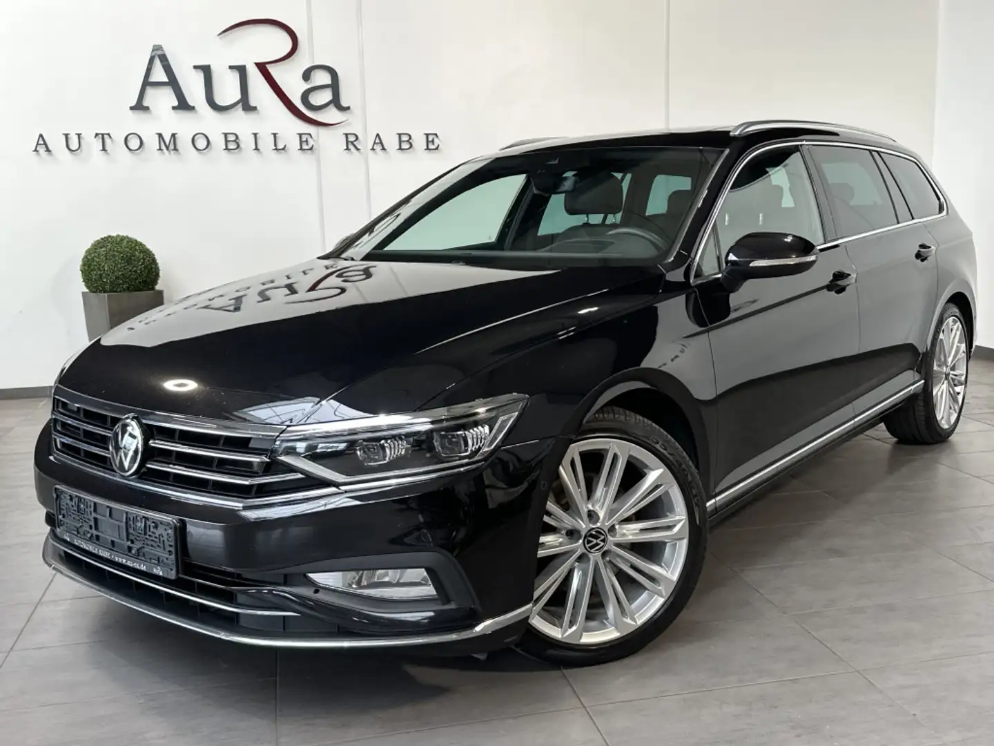 Volkswagen Passat Variant 2.0 TDI 4M R-Line NAV+MED+PANO+PP Schwarz - 2