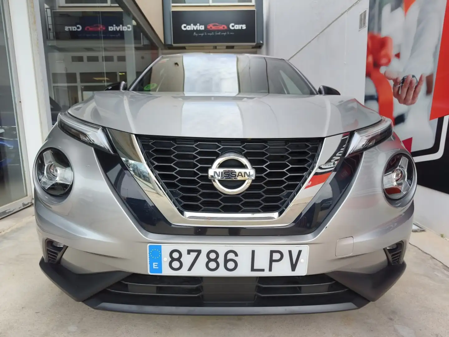 Nissan Juke 1.0 DIG-T Tekna 4x2 DCT 7 114 Grau - 2
