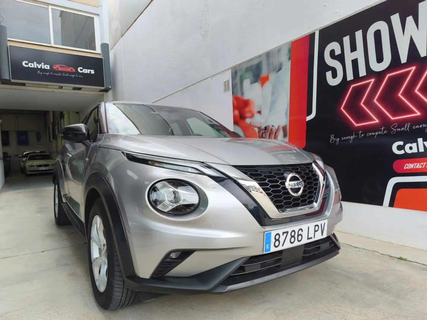 Nissan Juke 1.0 DIG-T Tekna 4x2 DCT 7 114 Grau - 1