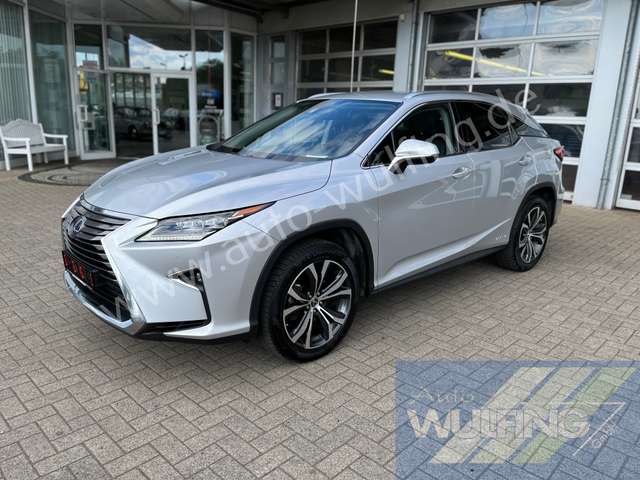 Imagine Lexus h Autom E-CVT Leder Navi ACC Kamera 1.Hd.