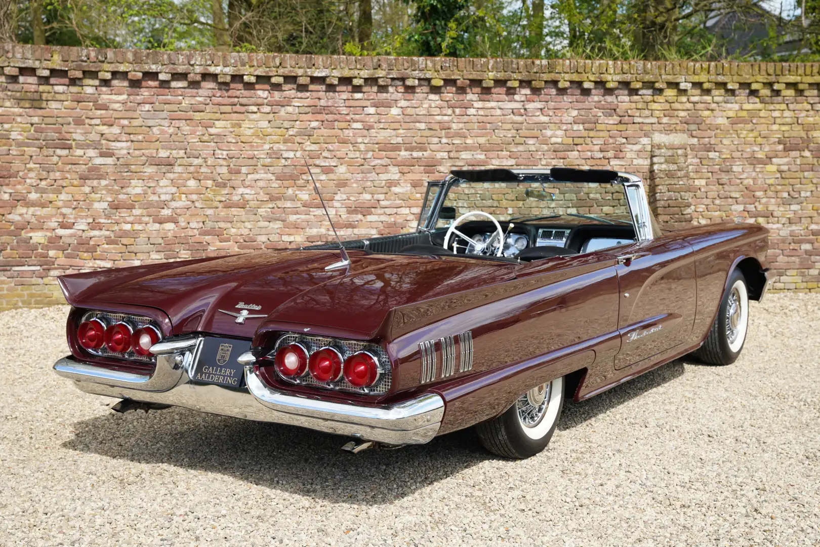 Ford Thunderbird Convertible V8 352 ci Presented in the factory col Piros - 2