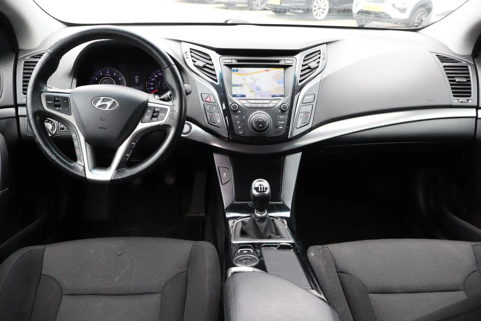 Hyundai i40 Wagon 2.0 GDI i-Vision Camera, Navigatie, Trekhaak Gris - 2