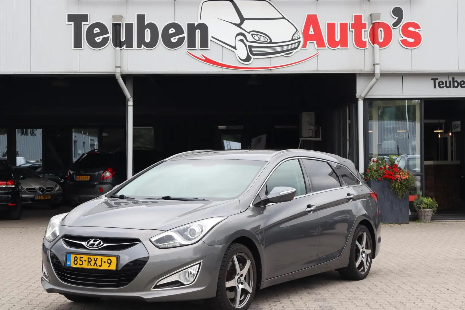Hyundai i40 Wagon 2.0 GDI i-Vision Camera, Navigatie, Trekhaak Gris - 1