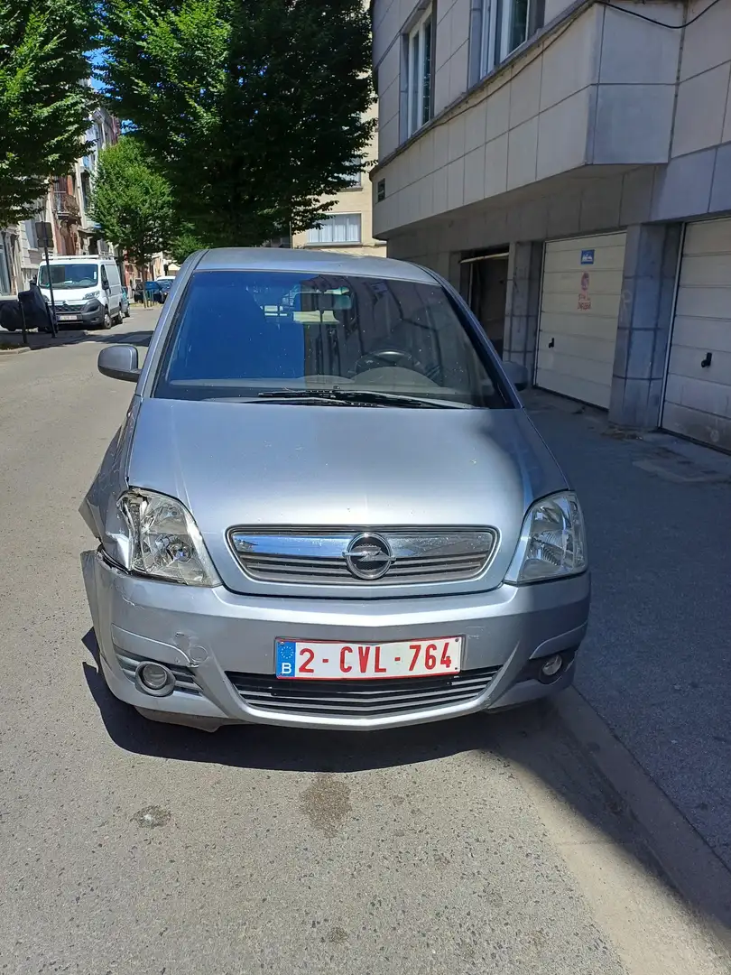 Opel Meriva 1.4i Cosmo - 1