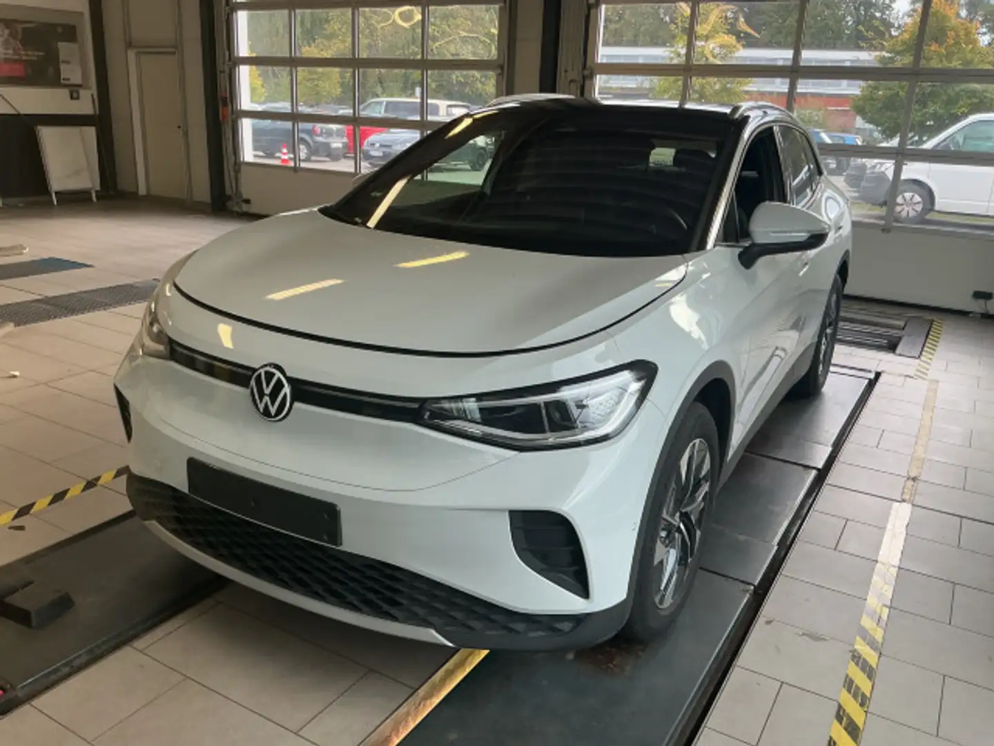Volkswagen ID.4 Pro Navi ACC Kamera CarPlay Wärmepumpe Weiß - 2