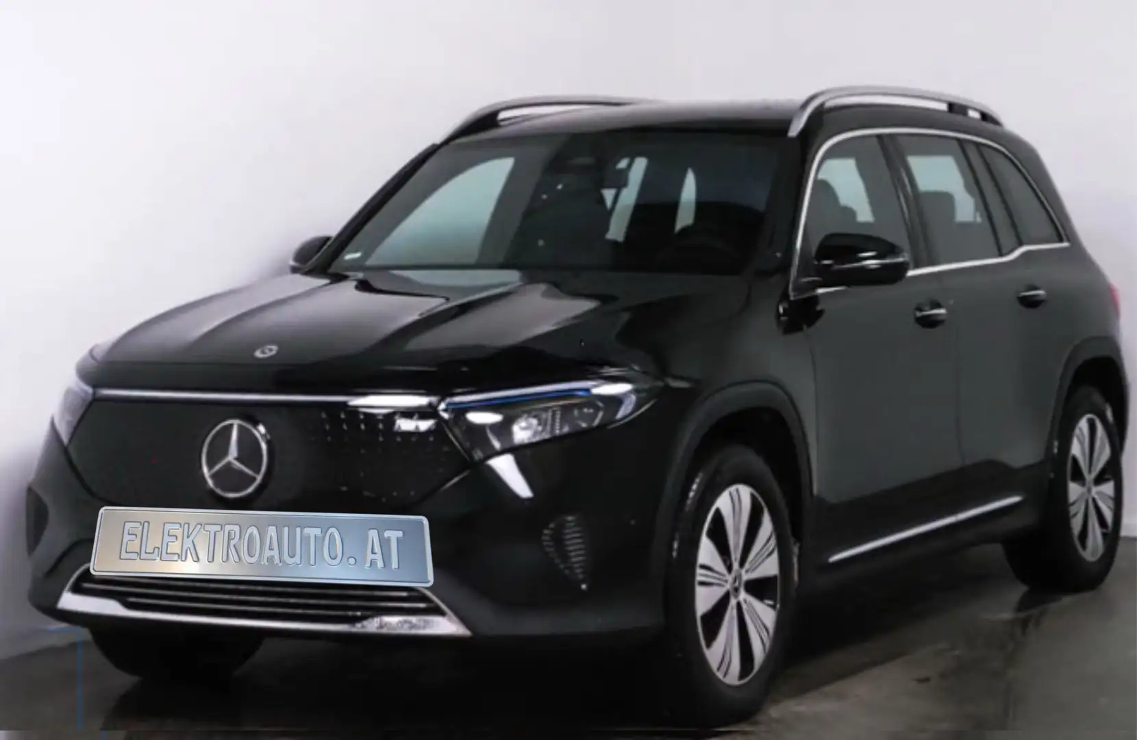 Mercedes-Benz EQB 350 4Matic Listenpreis 61.545 € 2 Wochen Lieferzeit Schwarz - 1
