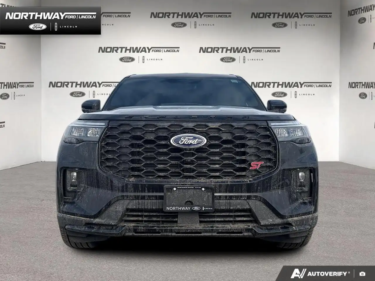 Ford Explorer снимка Ford Explorer