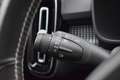 Volvo XC40 2.0 T5 AWD R-Design met Pano/Trekh/Harman/Camera Schwarz - thumbnail 31