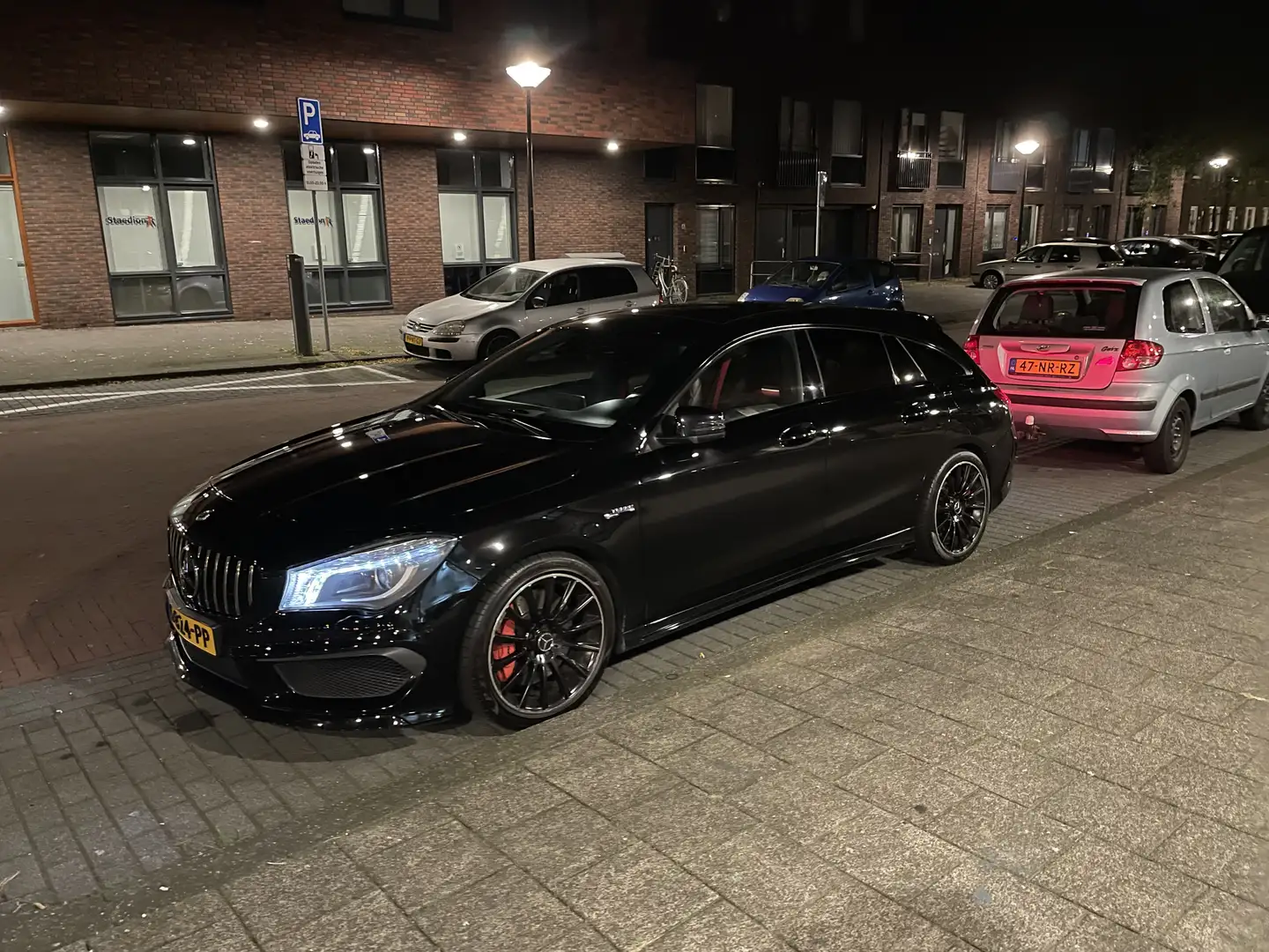 Mercedes-Benz CLA 45 AMG Shooting Brake Zwart - 2