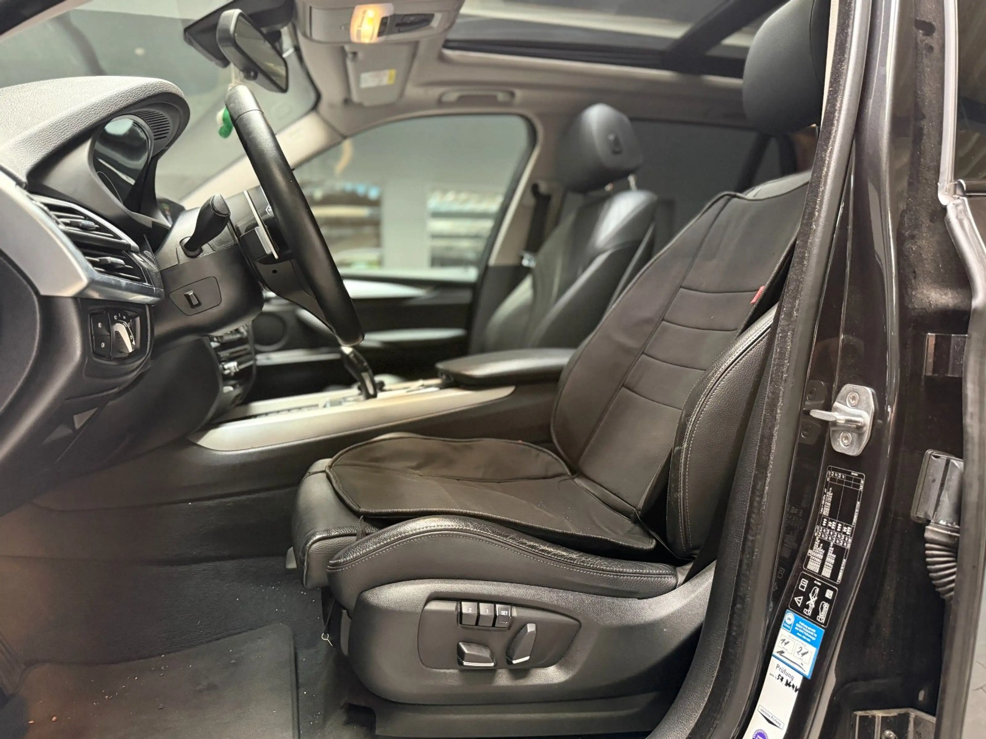 BMW X5 xDrive 30 d Pano | Navi | PDC | Memory | Temp — photo 14