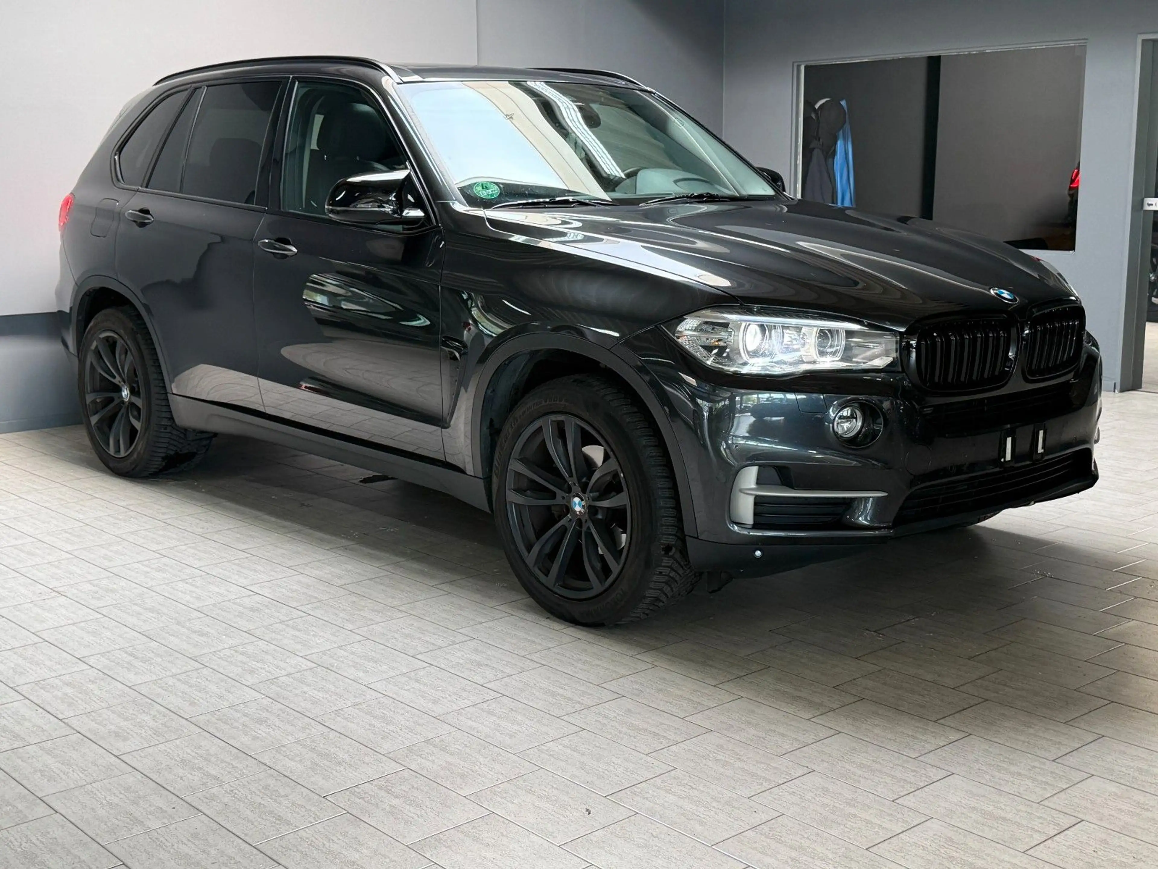 BMW X5 xDrive 30 d Pano | Navi | PDC | Memory | Temp — photo 3