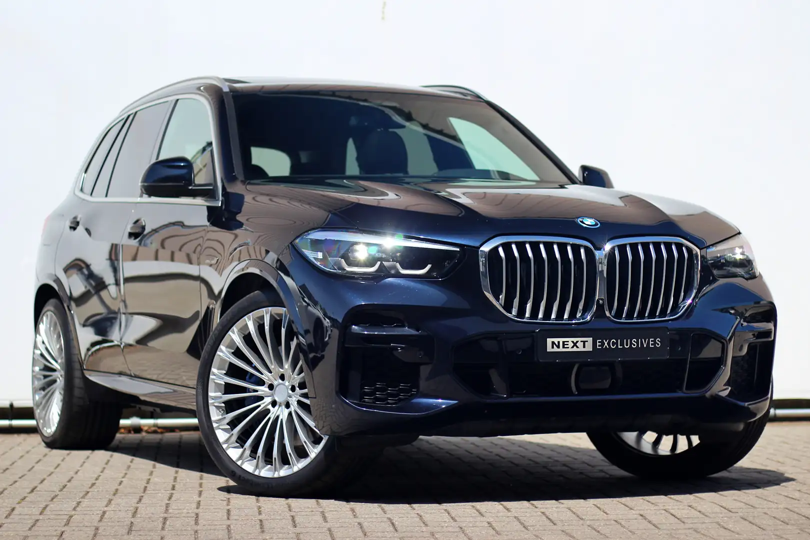 BMW X5 xDrive45e High Executive | M-sport | Pano | 23 inc Blu/Azzurro - 1