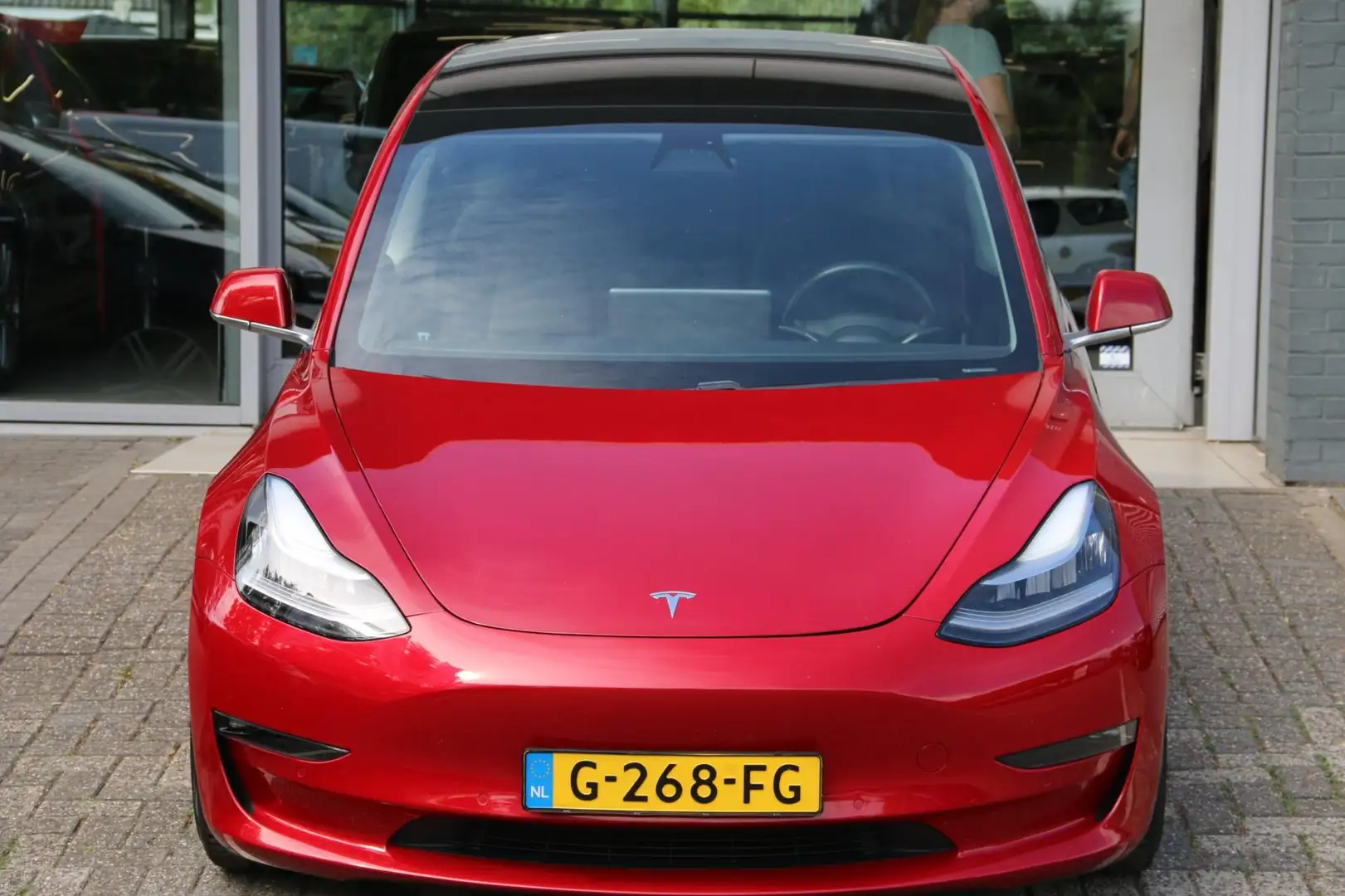 Tesla Model 3 Long Range AWD 75 kWh Червоний - 2