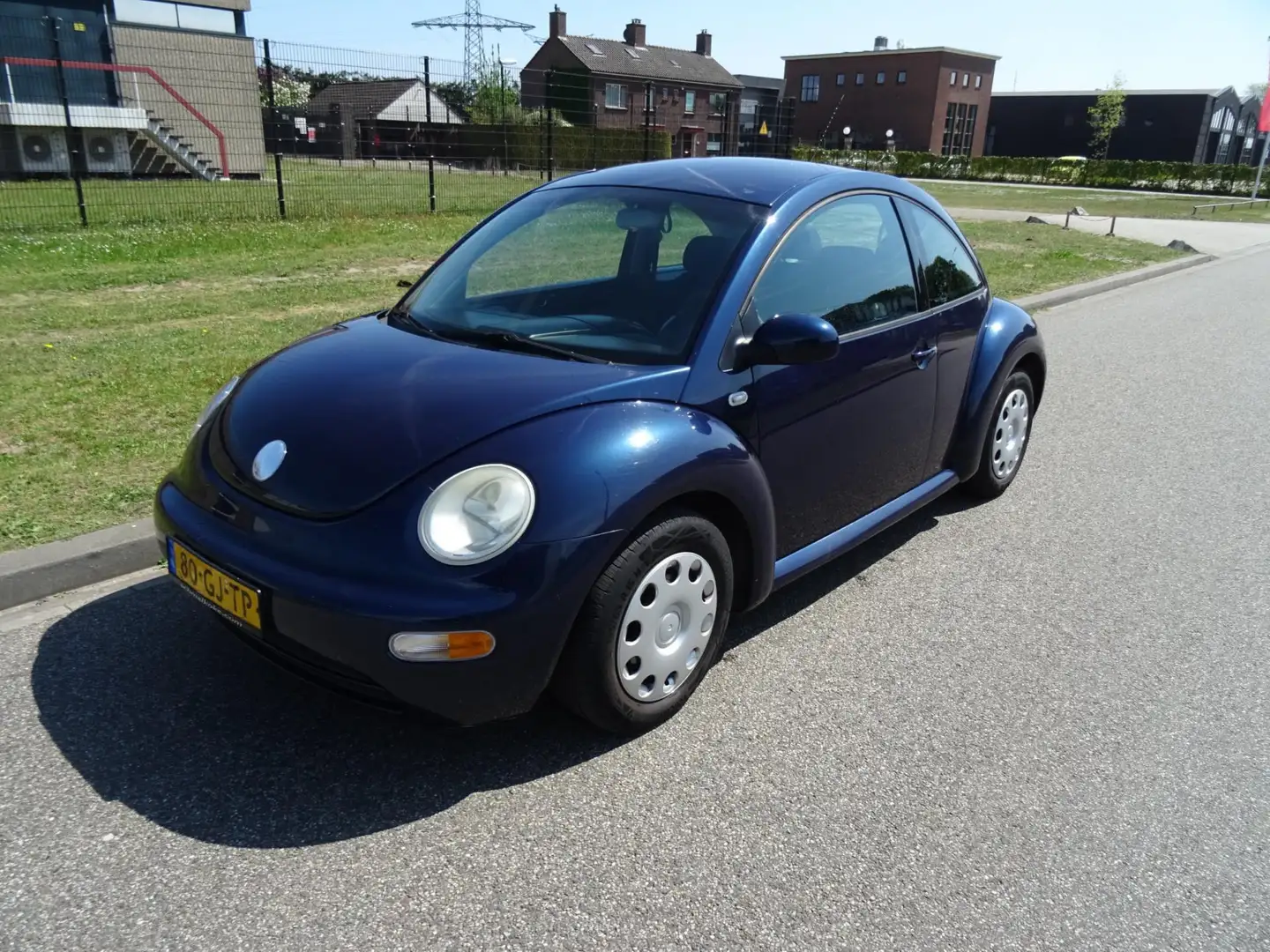 Volkswagen New Beetle 1.6 Modrá - 1