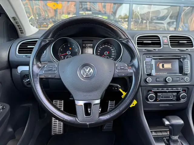 Volkswagen Golf view 14