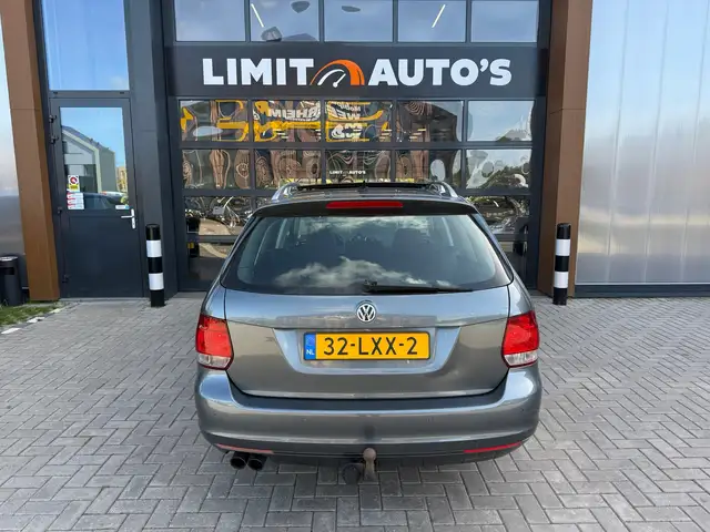 Volkswagen Golf view 9
