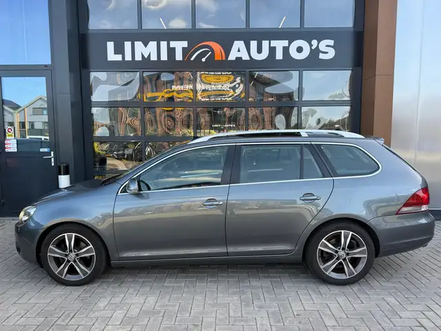 Volkswagen Golf view 7