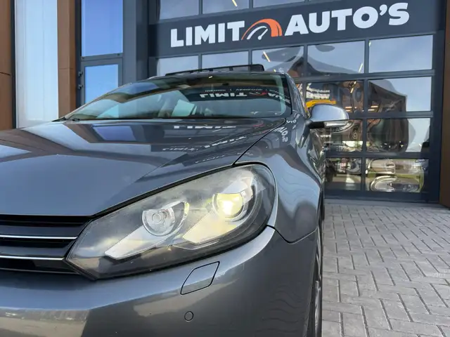 Volkswagen Golf view 11