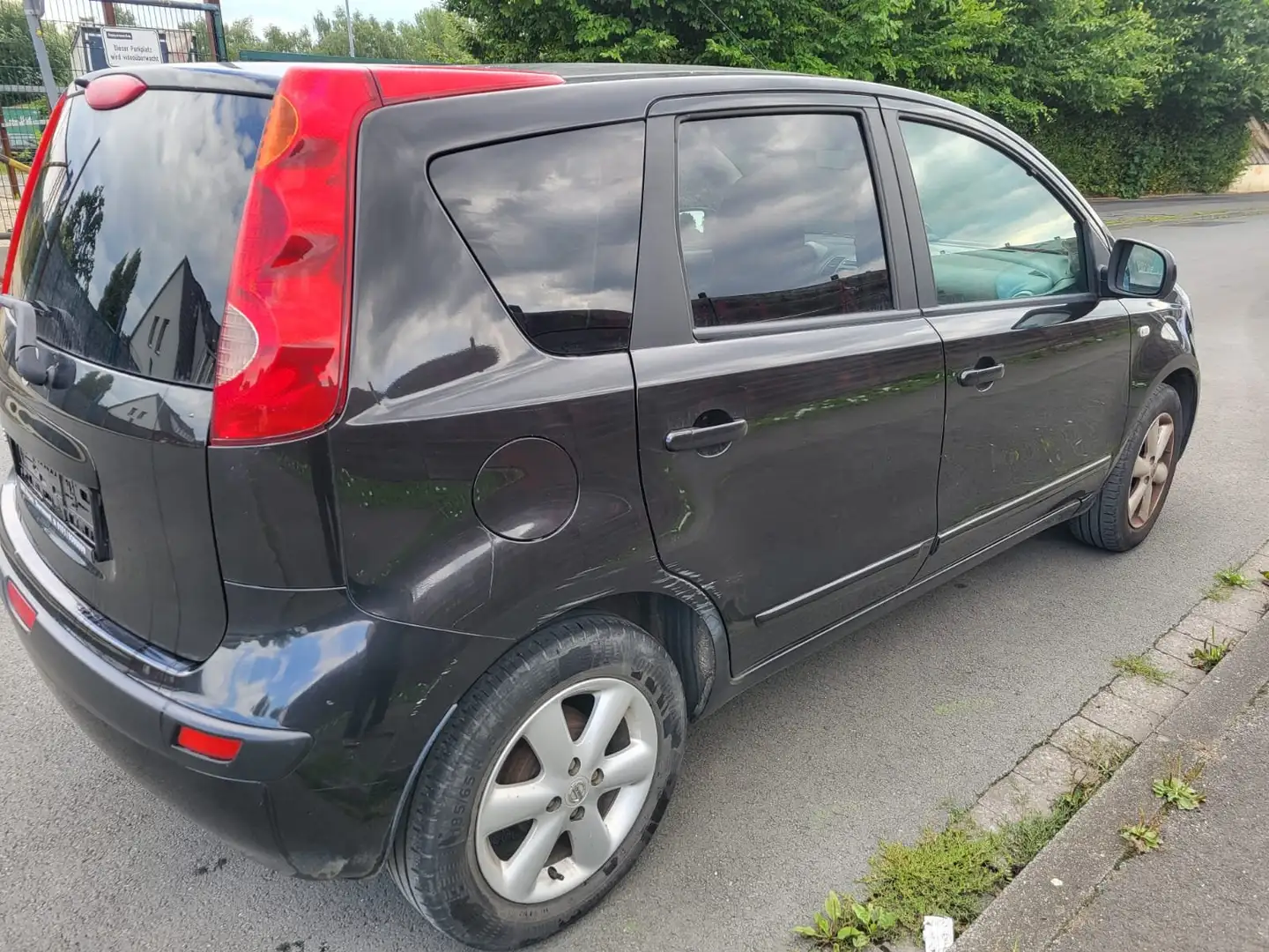 Nissan Note Note 1.4 acenta Schwarz - 2