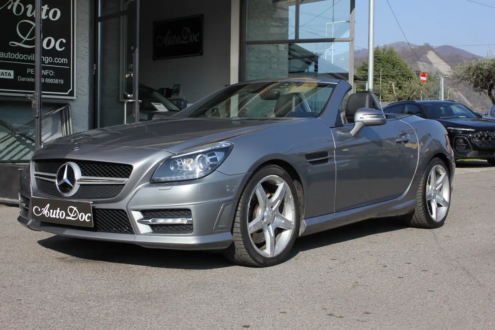 Mercedes-Benz SLK 200 BlueEFFICIENCY Premium Grau - 1