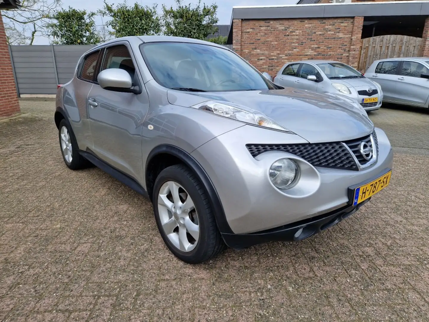 Nissan Juke 1.6i Acenta Navi Climate control Cruise control Gri - 2