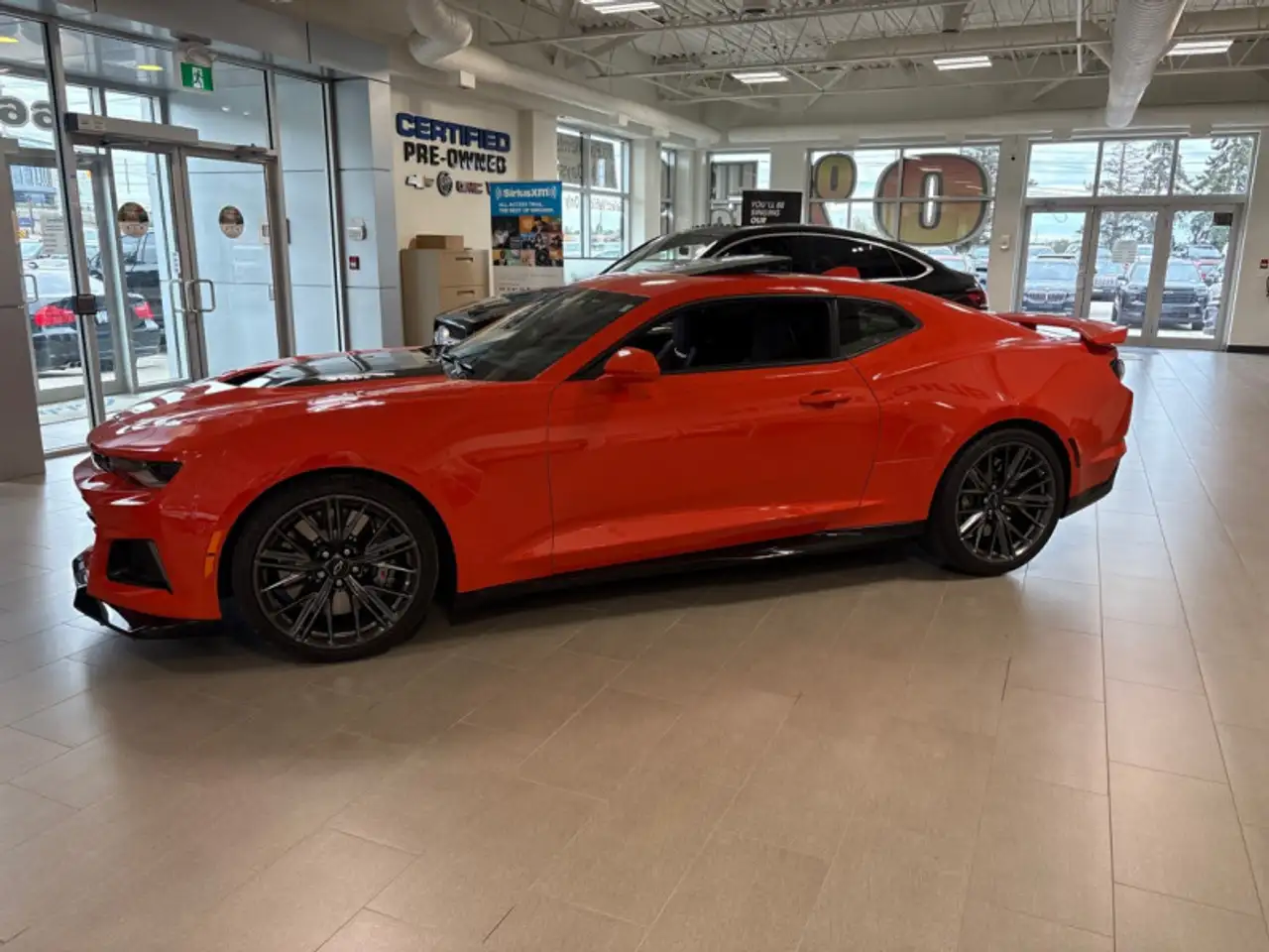 Chevrolet Camaro снимка Chevrolet Camaro