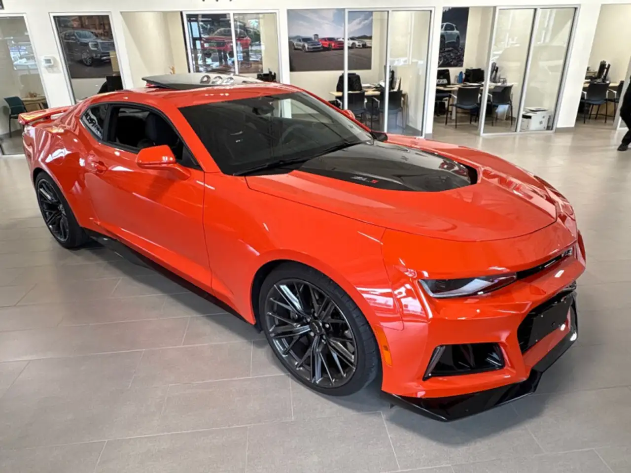 Chevrolet Camaro снимка Chevrolet Camaro