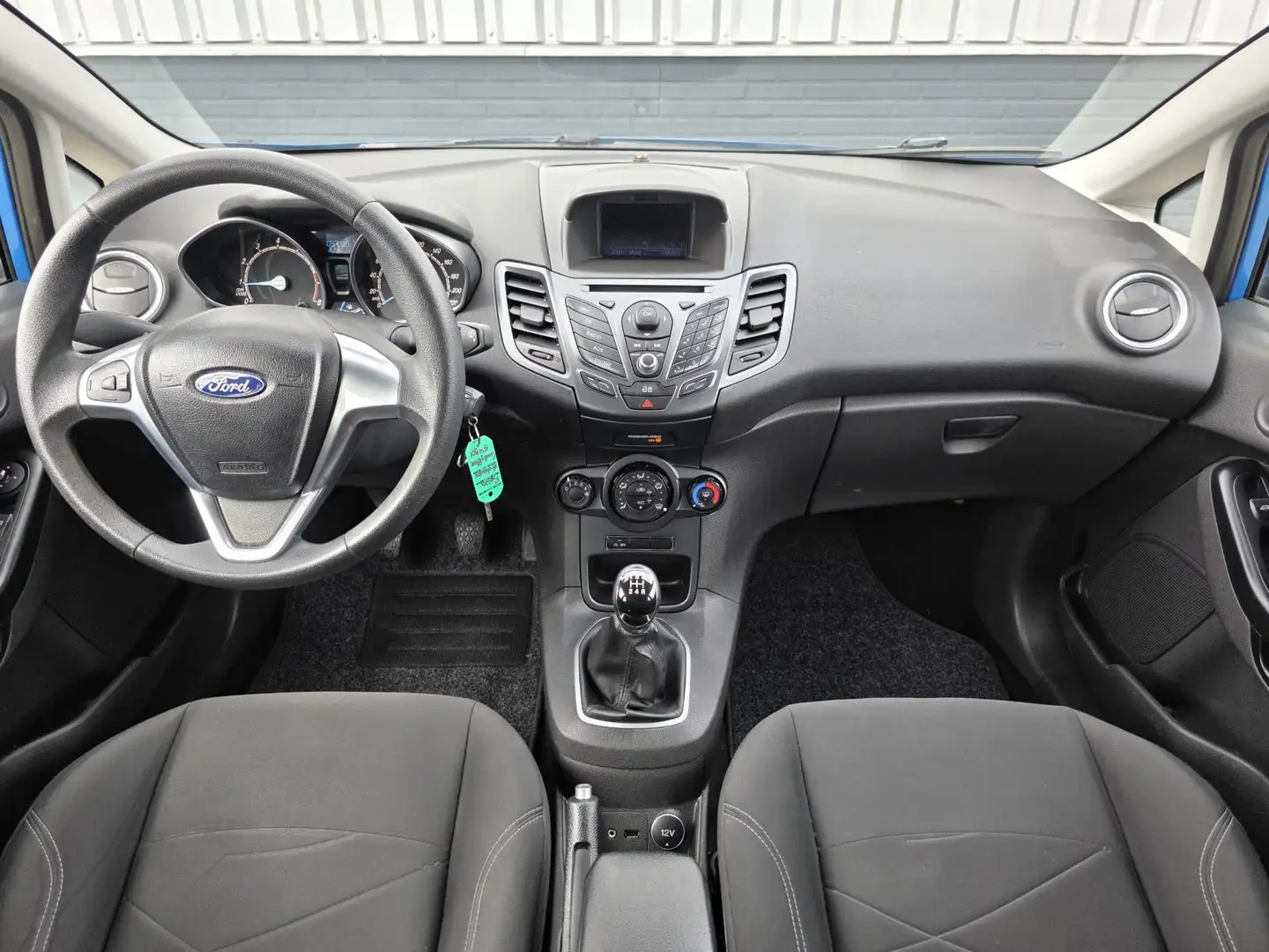 Ford Fiesta 1.0 5 deurs Style | LAGE KM STAND | AIRCO | Blauw - 2