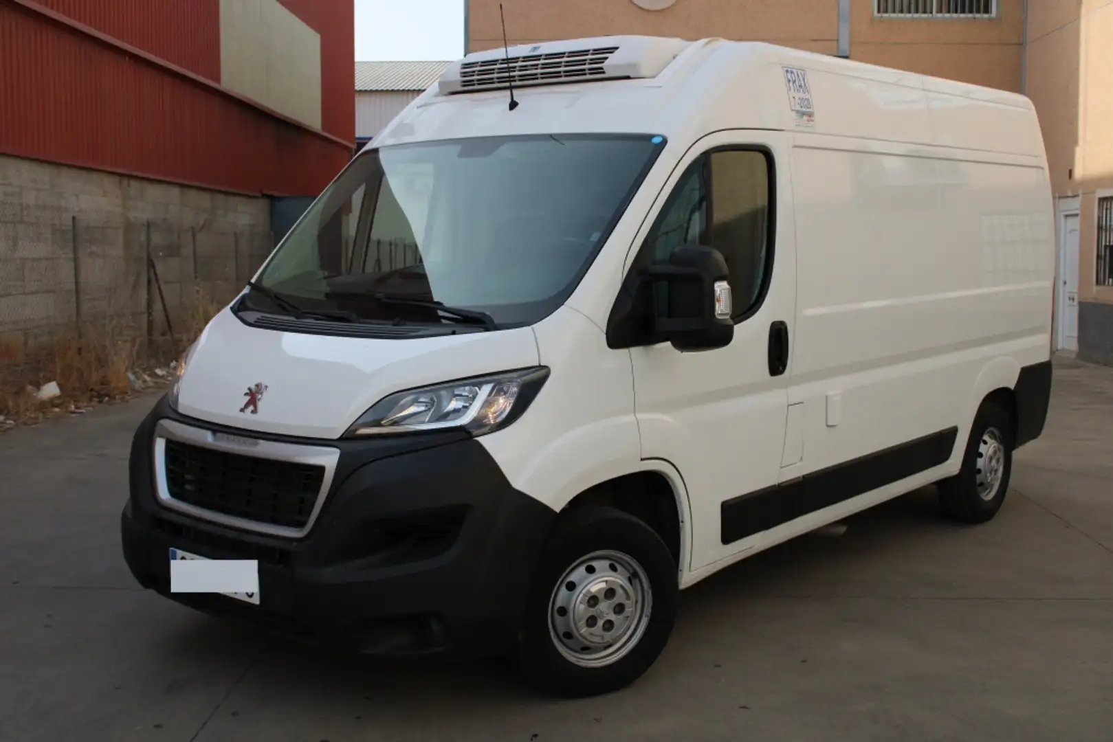 Peugeot Boxer Furgón 2.0BlueHDI 333 L2H2 110 Blanco - 2