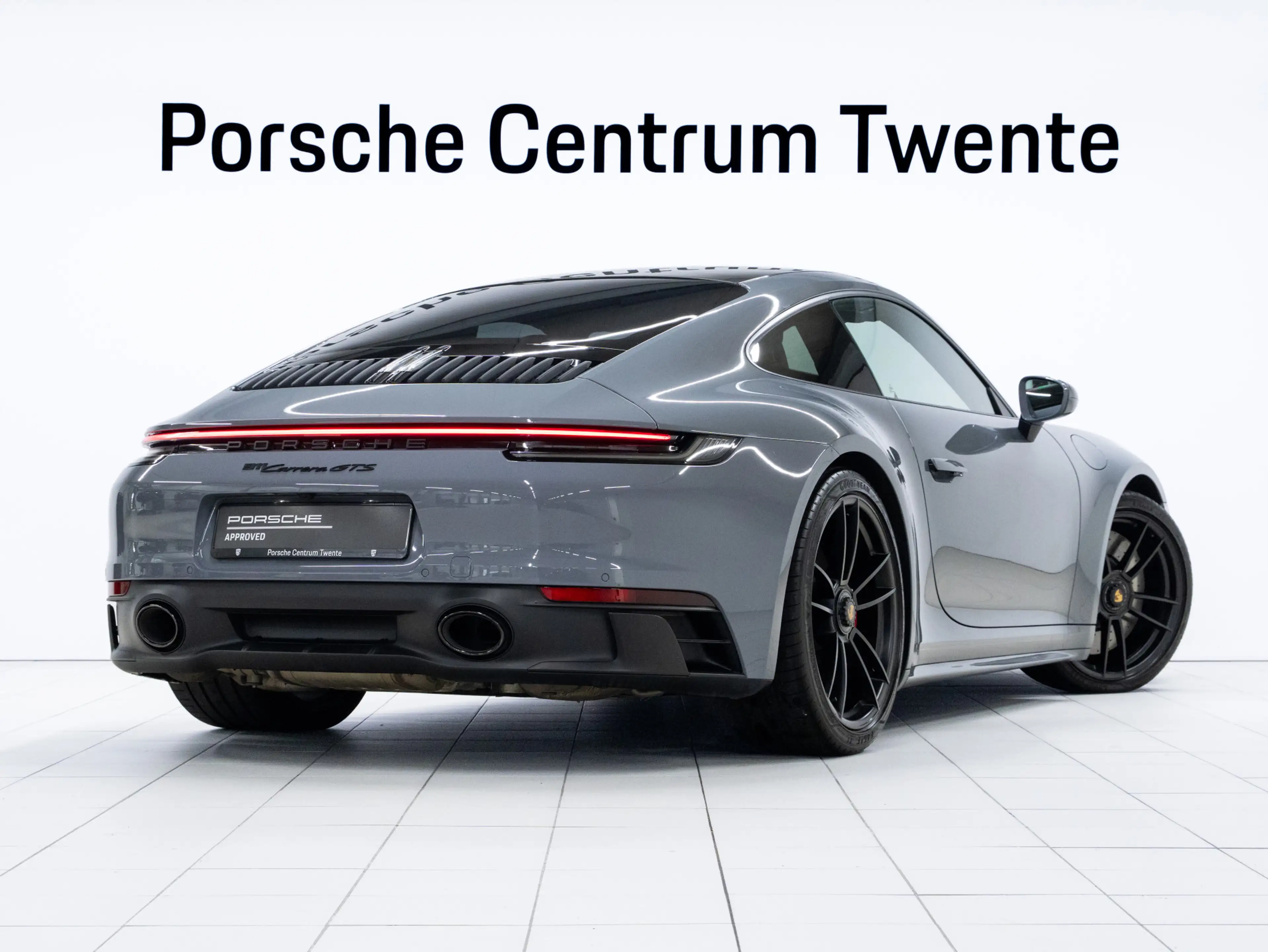 Porsche 992 Carrera GTS — photo 3