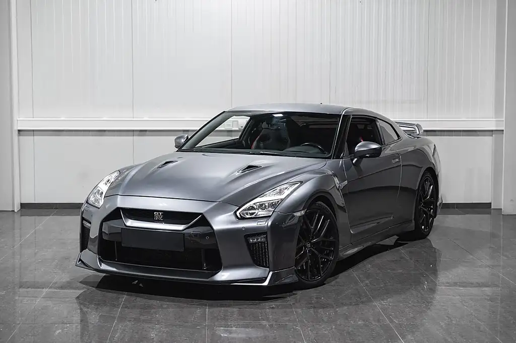 Nissan GT-R 2017 из Европы — купить под ключ
