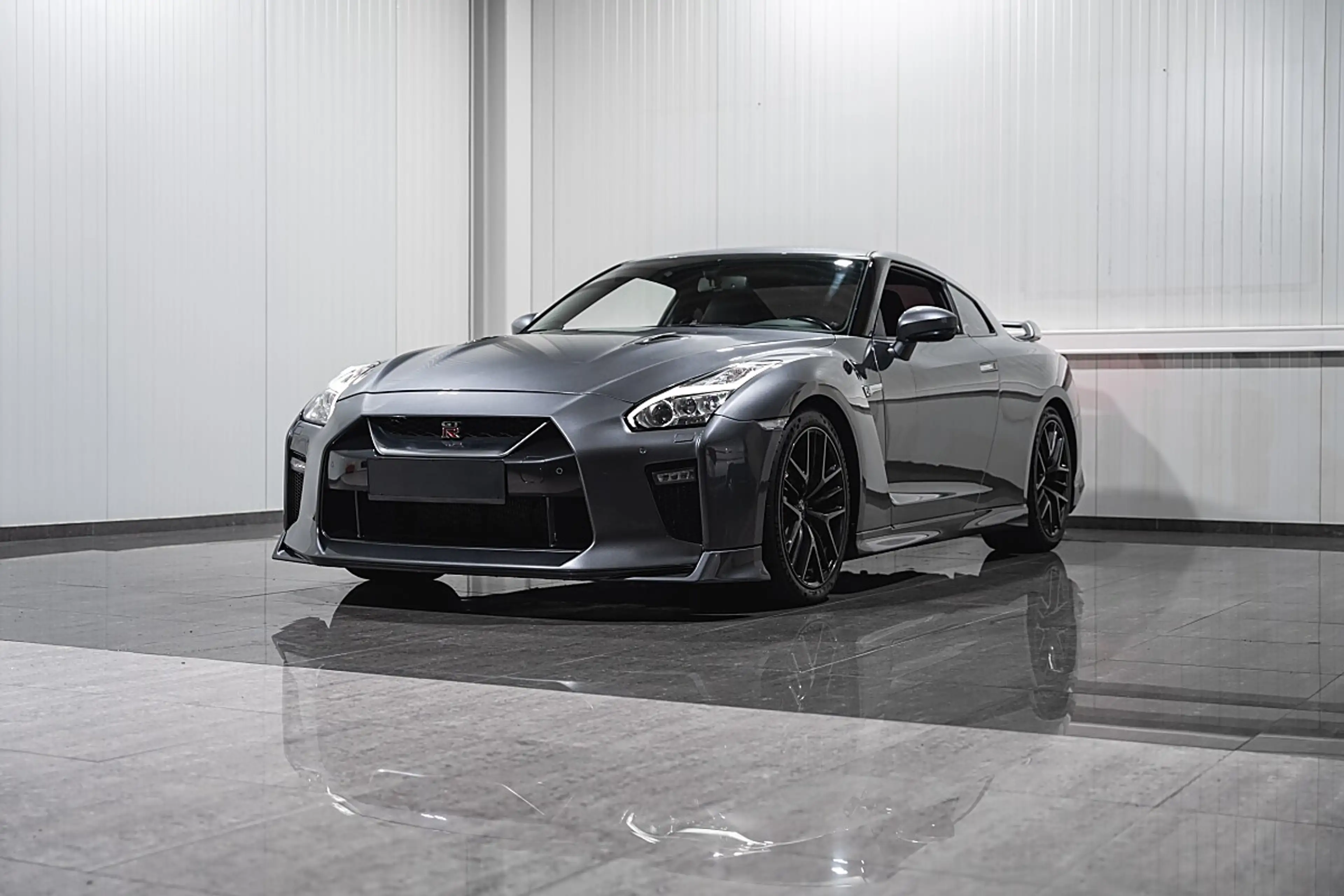Nissan GT-R Black Edition — photo 8