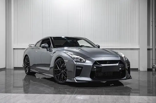 Nissan GT-R Black Edition Ansicht 4