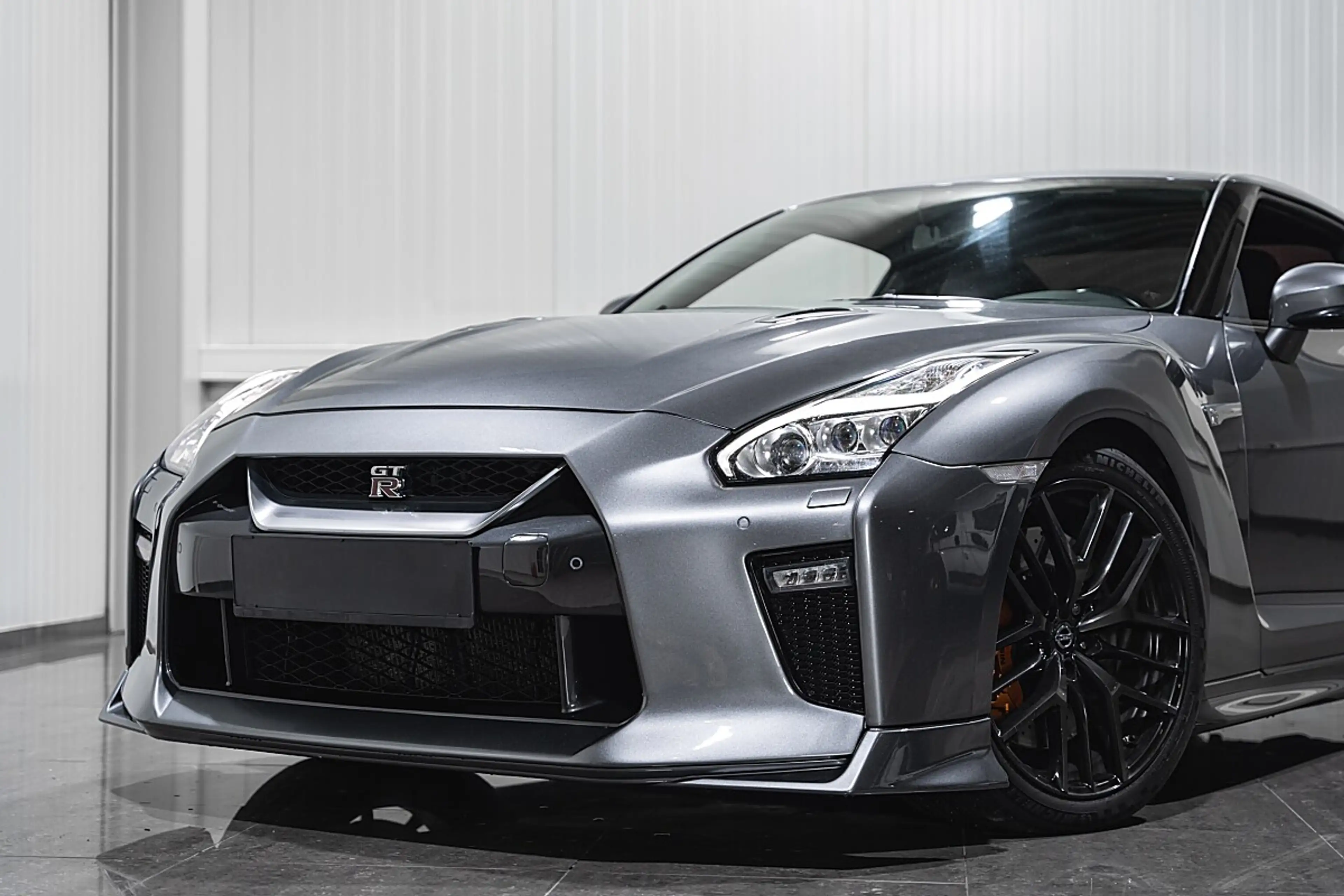 Nissan GT-R Black Edition — photo 10